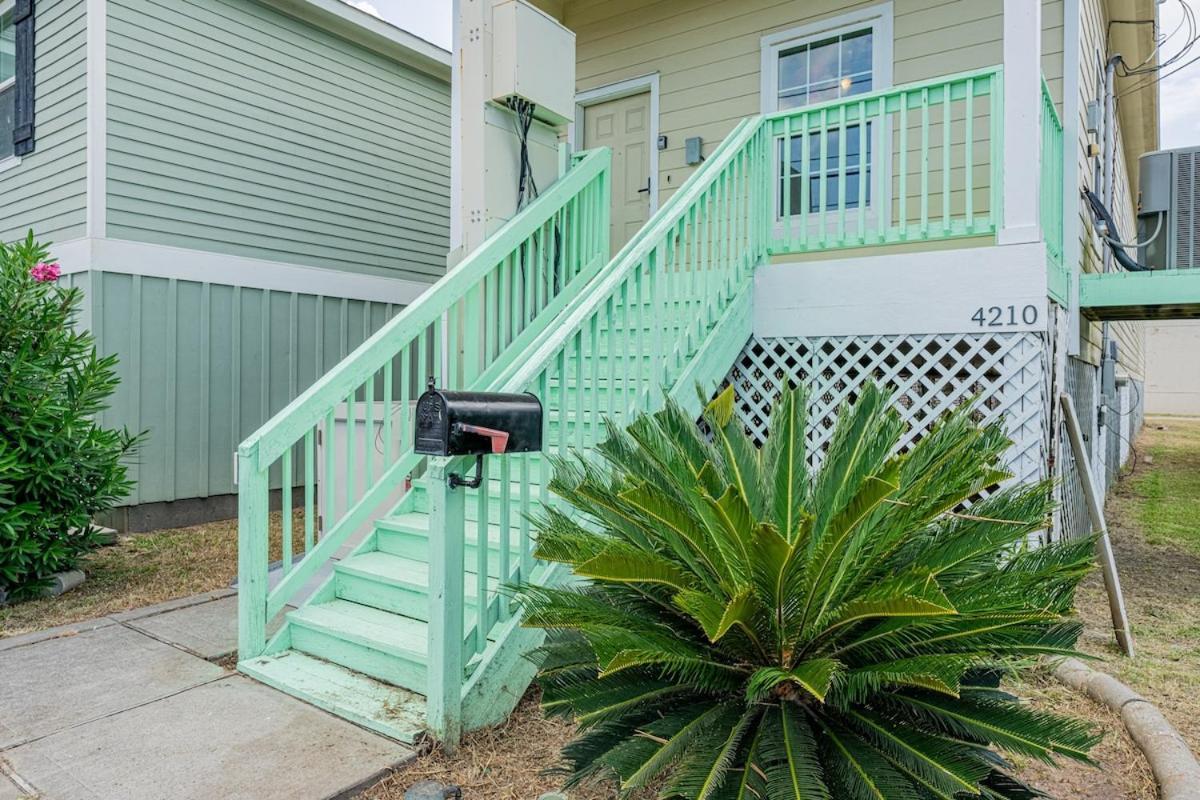 4210 Y1 Cozy 3Br Near Pelican Island Seawolf Pkwy غالفيستون، تكساس المظهر الخارجي الصورة