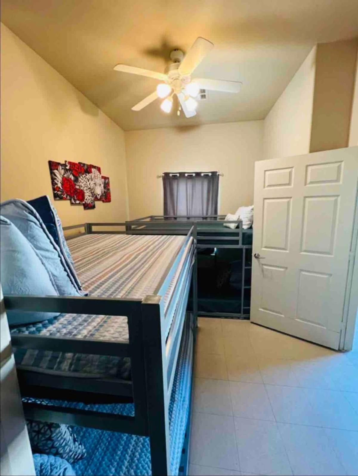 4210 Y1 Cozy 3Br Near Pelican Island Seawolf Pkwy غالفيستون، تكساس المظهر الخارجي الصورة